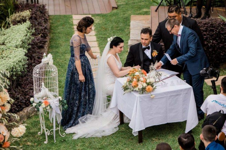 Signing the registry